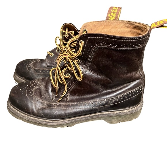 EUC Dr martens fitzroy wingtip boots with gutter grip soles - Picture 3 of 5